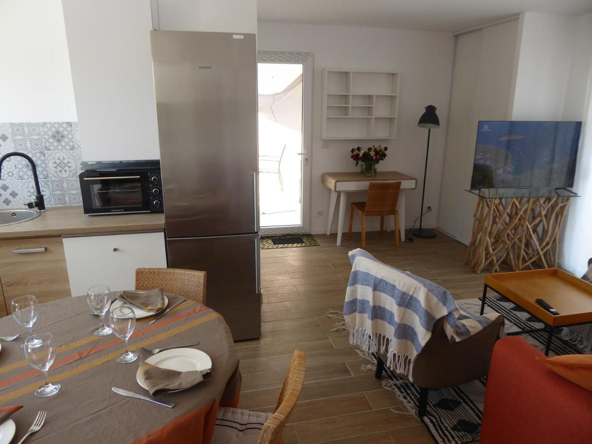 Holiday home Les 2 Dauphins *